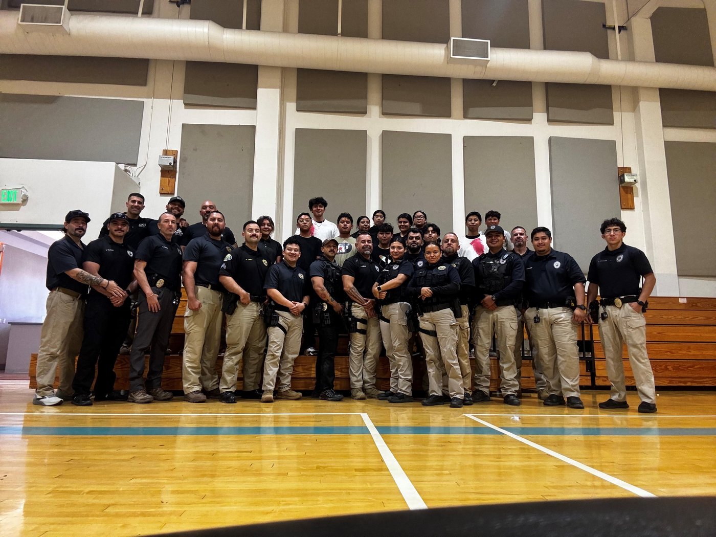 Group photo after an active shooter preparedness class